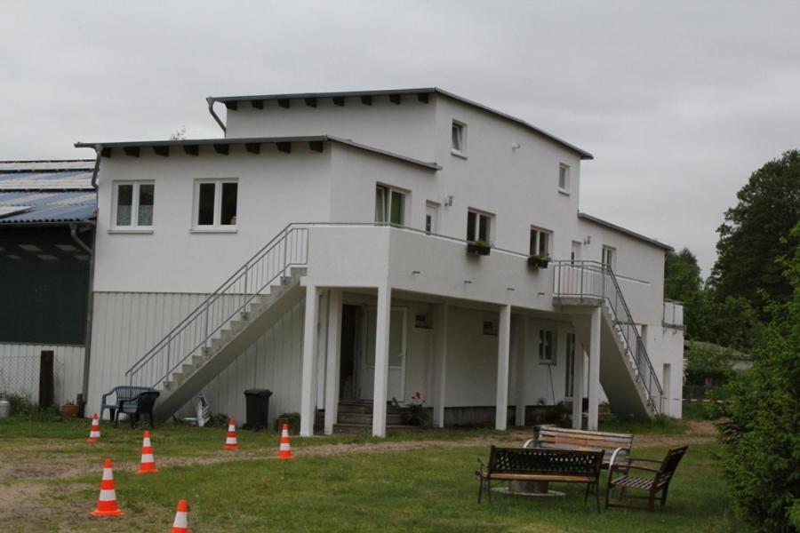 Ferienwohnungen In Den Wiesen Oranienburg Exterior foto